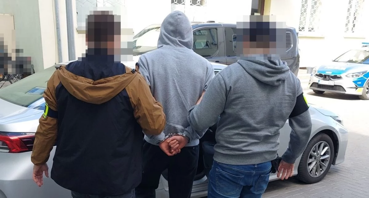 Wpadł z narkotykami wartymi tysiące porcji! 25-latek zatrzymany w taksówce próbował pozbyć się dowodów