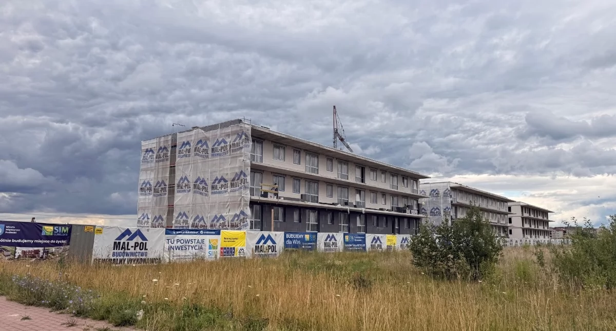 Międzyrzec zyskuje nowe osiedle. Budowa osiągnęła ważny etap