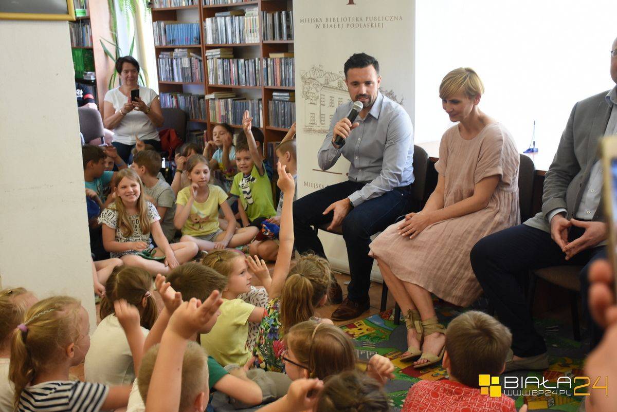 Czytanie dzieciom w Filii nr 6 MBP w Białej Podlaskiej