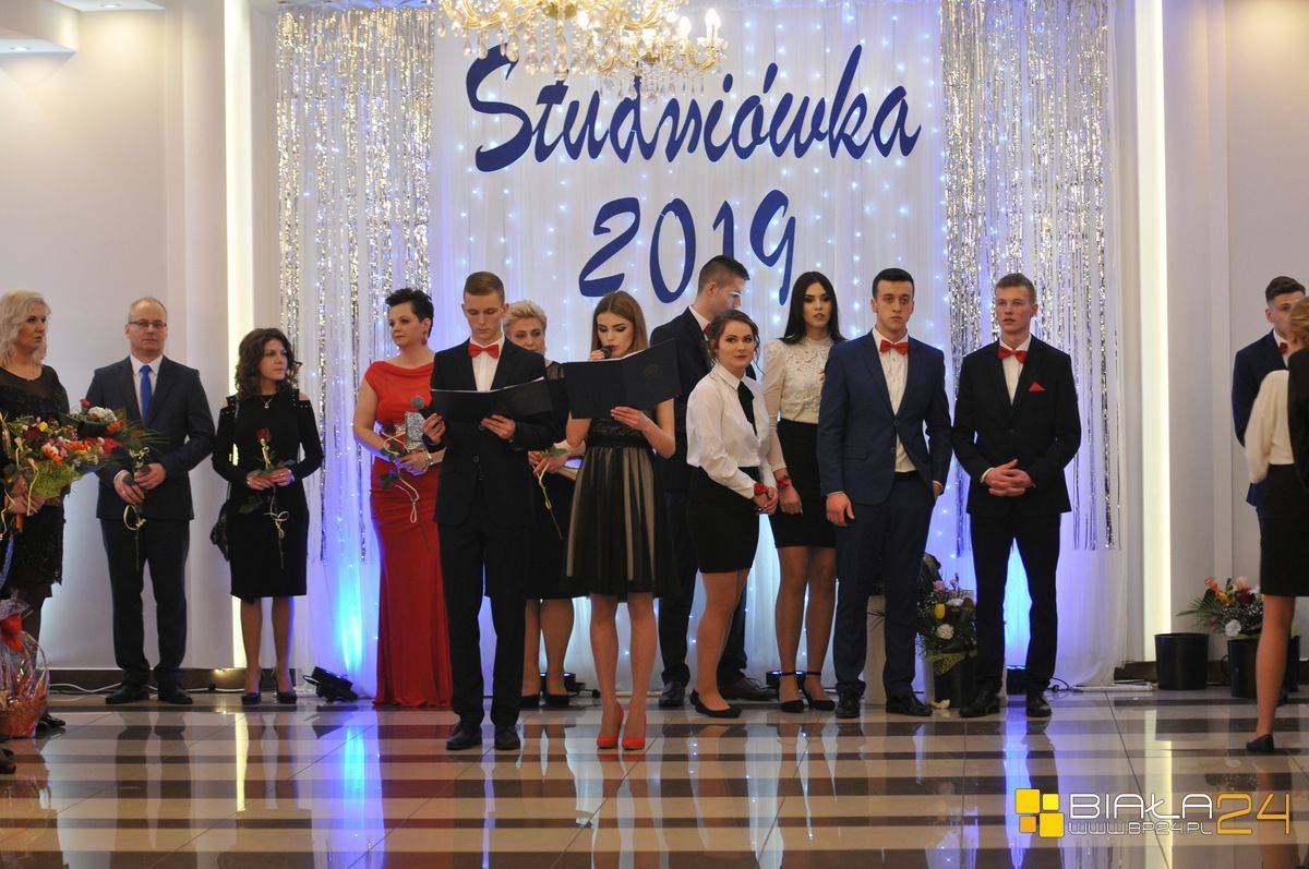 POLONEZA CZAS ZACZĄĆ: Studniówka ZDZ w Białej Podlaskiej