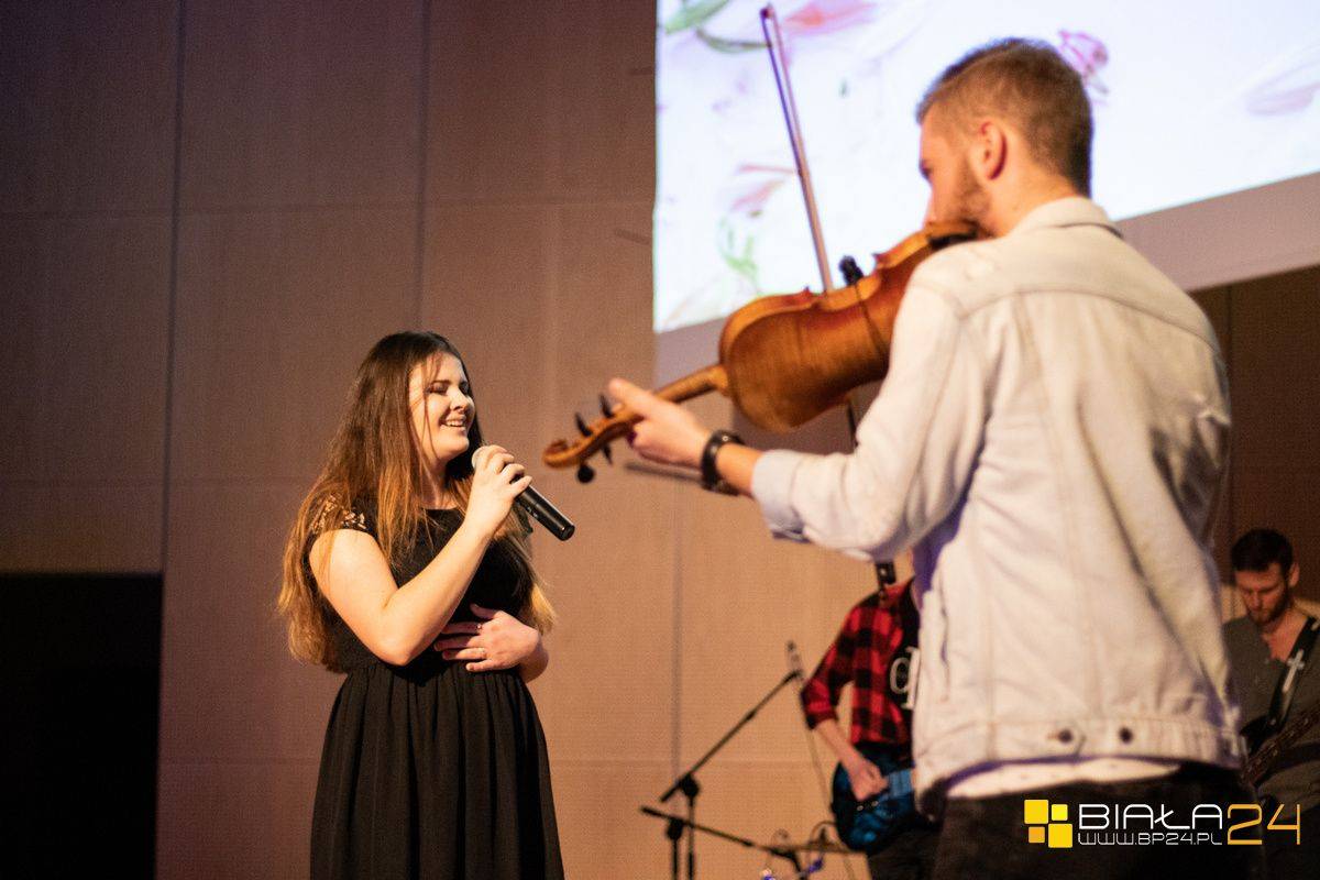 Wieczór Muzyczno-Liryczny z okazji Dnia Kobiet AWF