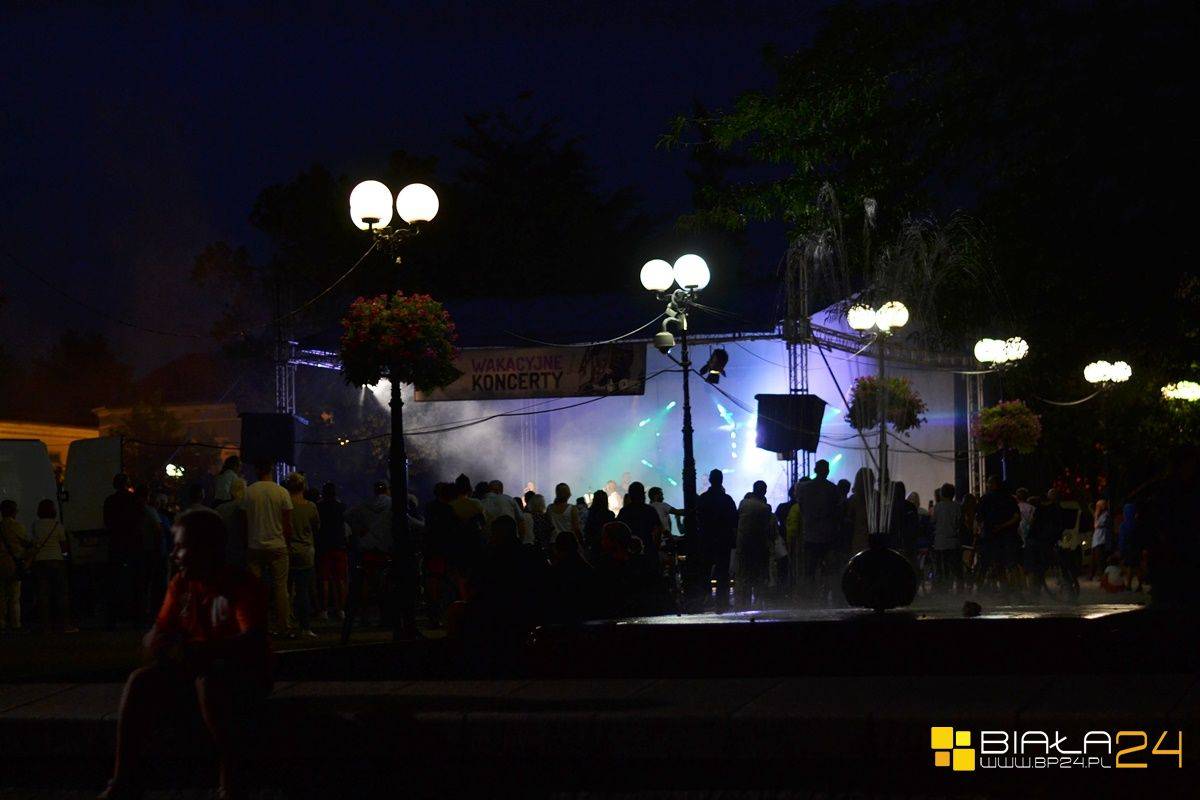 Koncert Martyny Lasieckiej z zespołem w Białej Podlaskiej