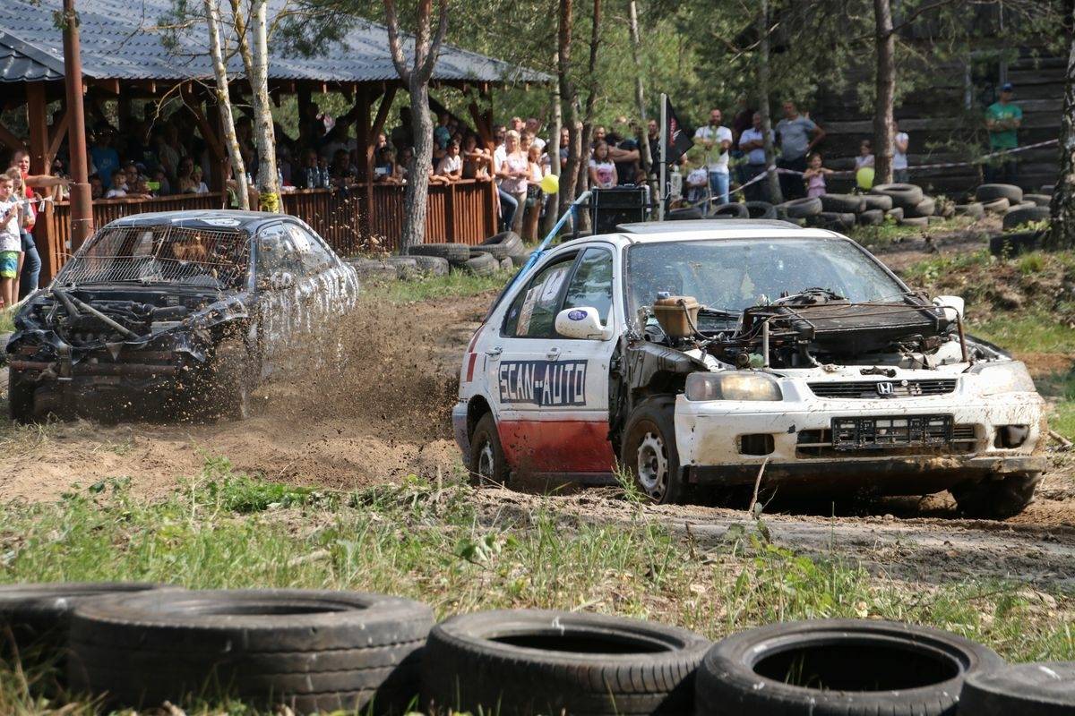 Dożynki w III rundzie Wrak Race