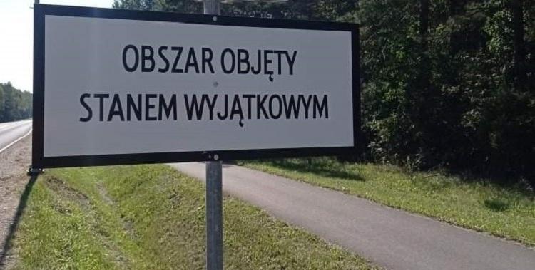 Będzie można odwiedzić groby w strefie stanu wyjątkowego 