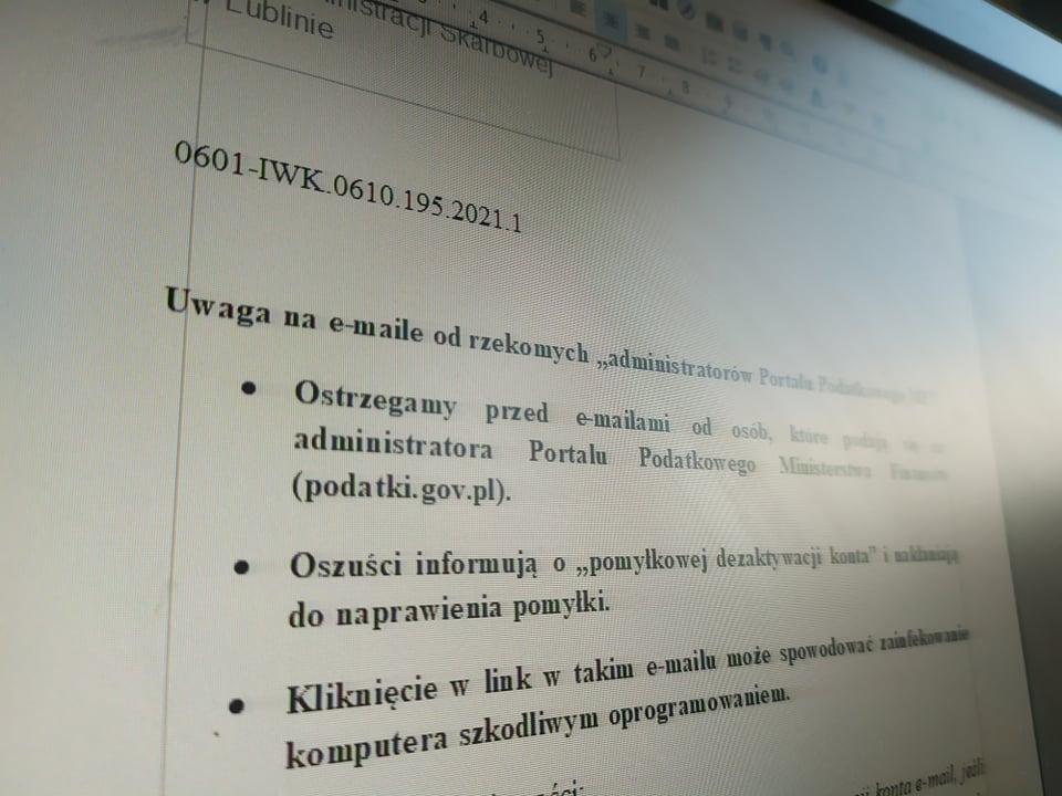 Podszywają się za administratorów. Uważaj na podejrzane maile