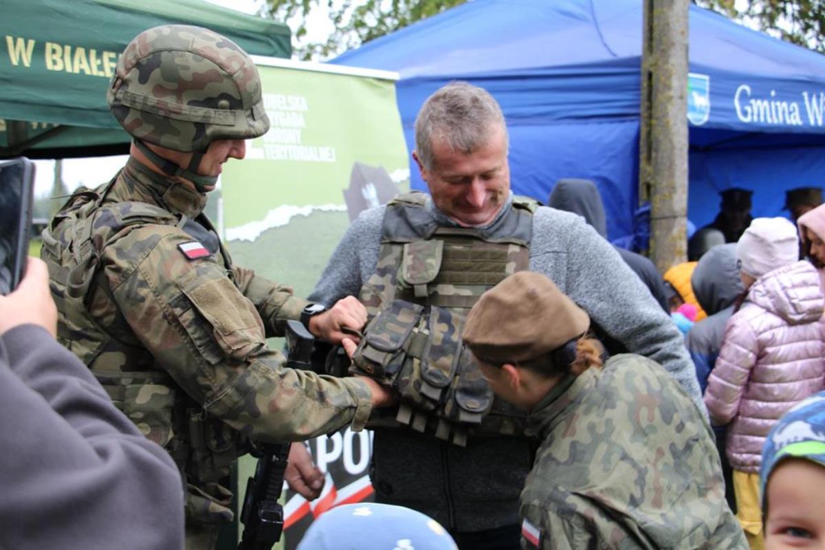 Zorganizowali pełen historii piknik