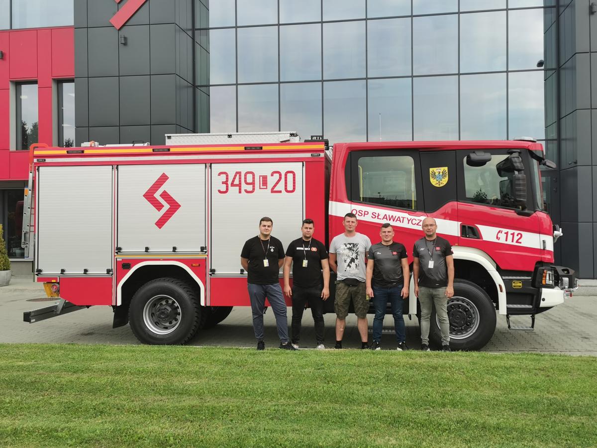 Pierwsza Scania dla OSP. Sławatycze z nowym wozem strażackim [WIDEO]