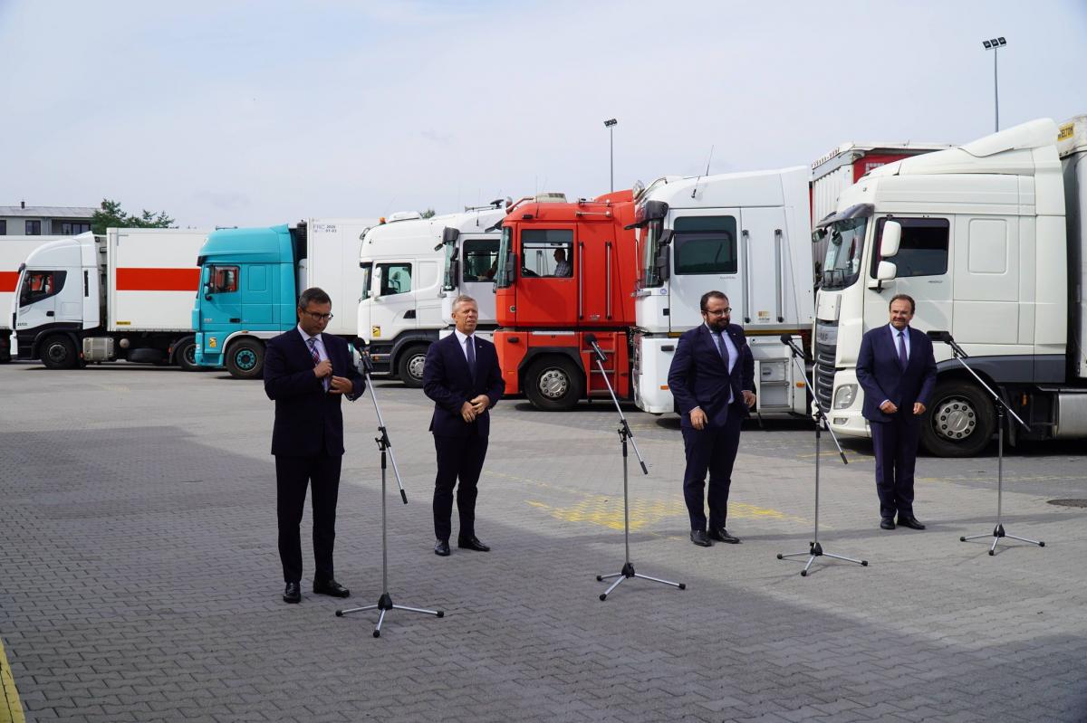Polski transport warty 17 milionów wyruszył na Ukrainę. Ma pomóc w walce z Covid-19