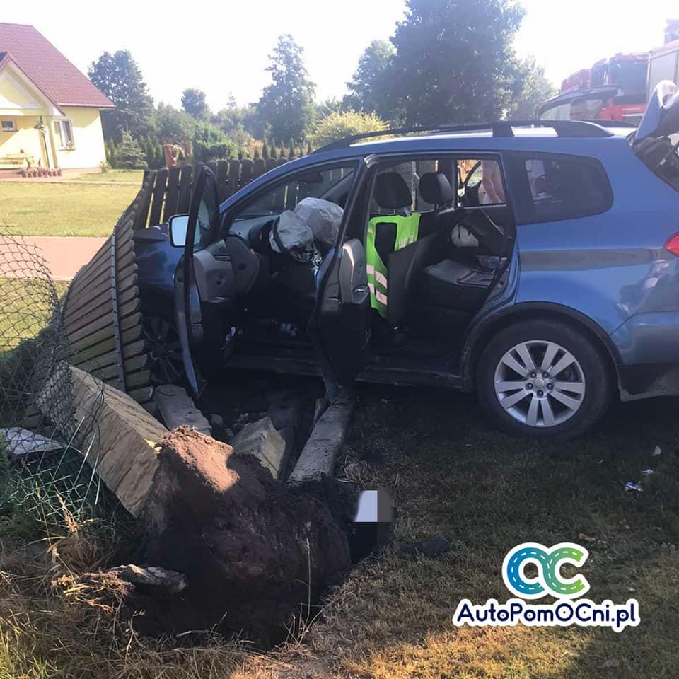 Dwóch kierowców w szpitalu. Skoda zajechała drogę Subaru
