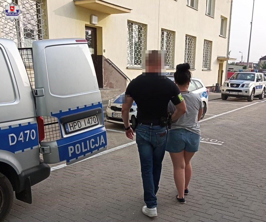 Bili go drewnianym kijem. Chcieli odzyskać pieniądze, których nie był im winien