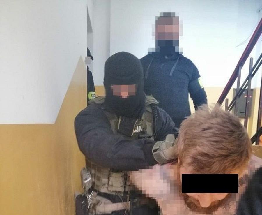 Chował się kilka miesięcy. Posiadał broń