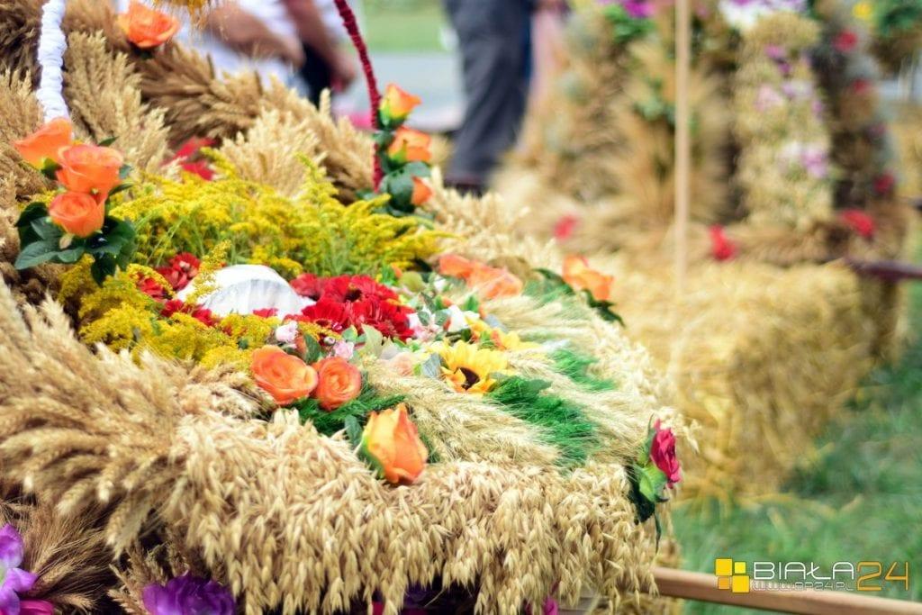 Święto plonów się zbliża. Stwórz wieniec dożynkowy i wygraj 