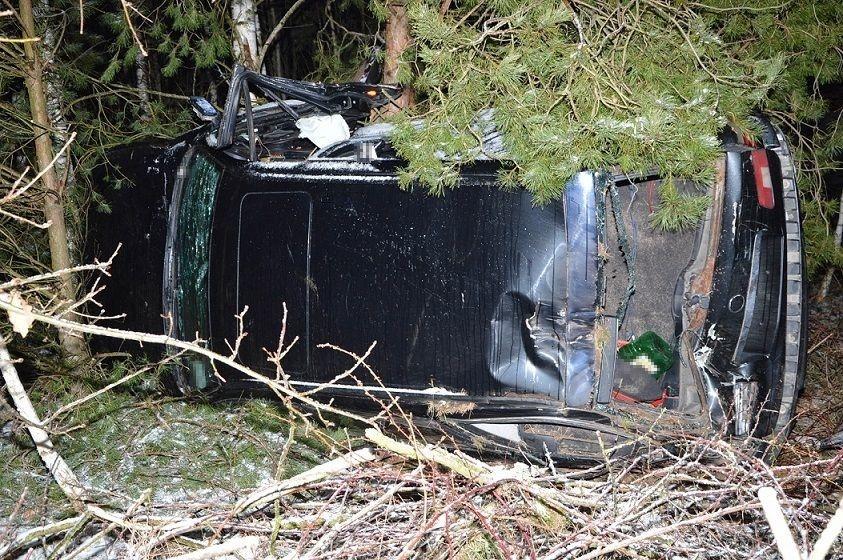 BMW dachowało. Kierowca był pijany 
