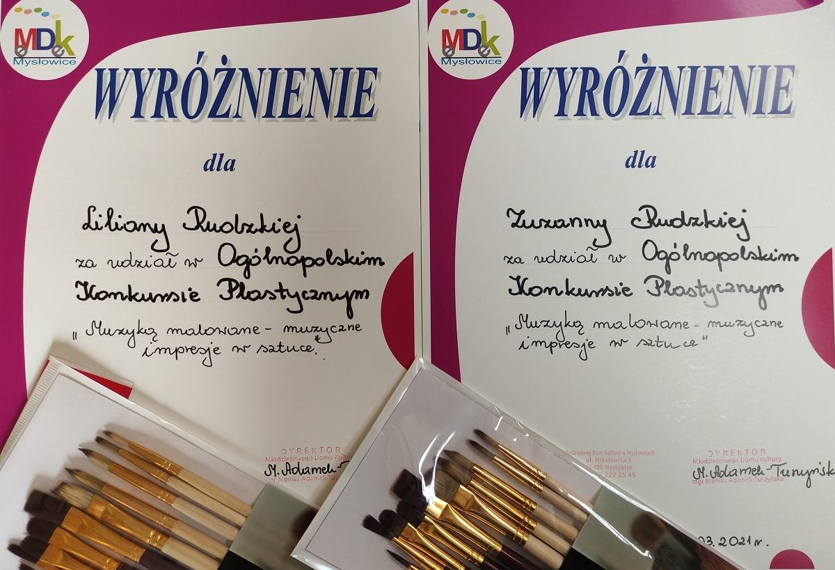 Czwartoklasistki wyróżnione w Muzyką malowane