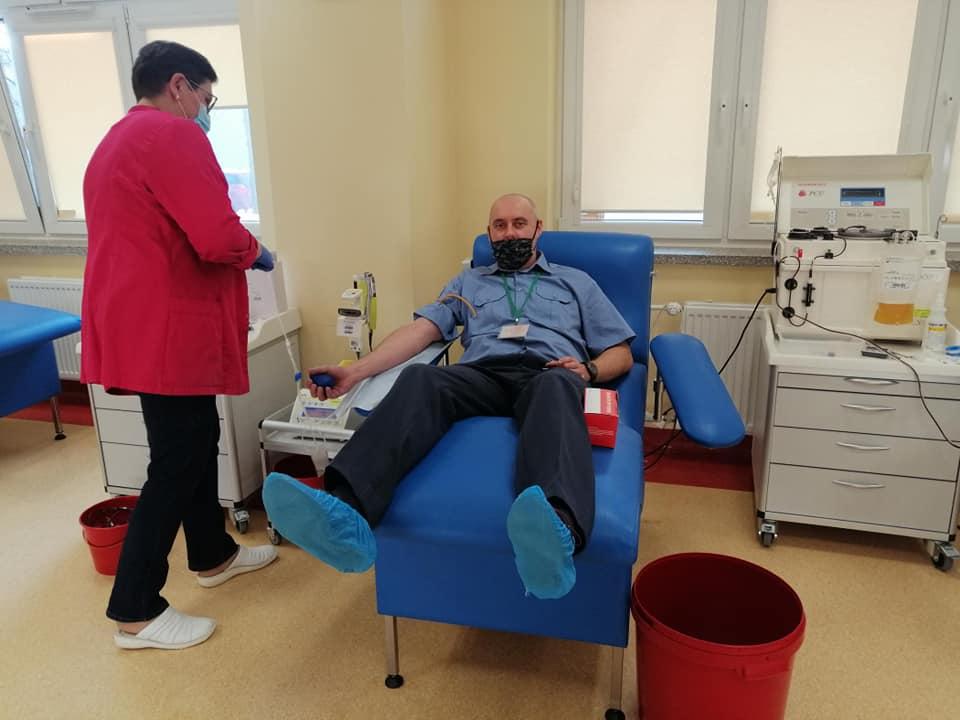 Funkcjonariusze znowu pomogli. Oddali swoją krew
