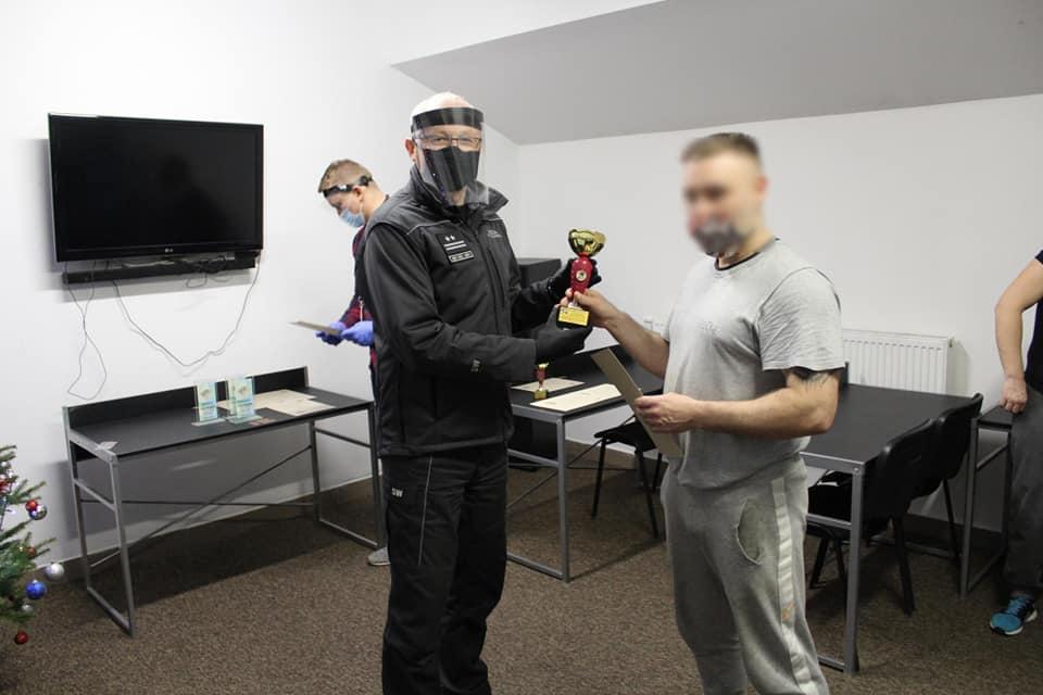 Dziś święto Służby Więziennej. Starosta składa życzenia