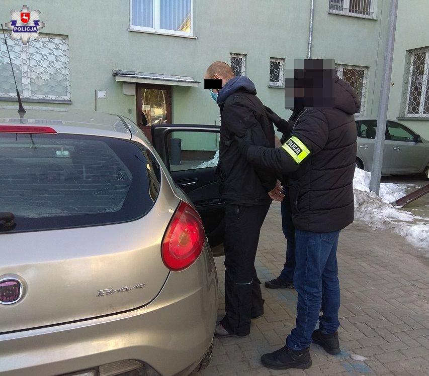 Groził nożem kobietom. Gonili go kryminalni