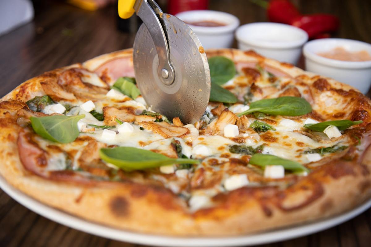 Zamów pizzę i pomóż Ani