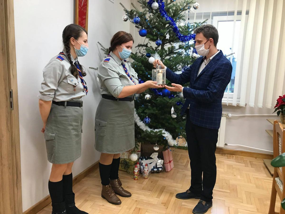 Światełko pokoju dotarło też do gminy
