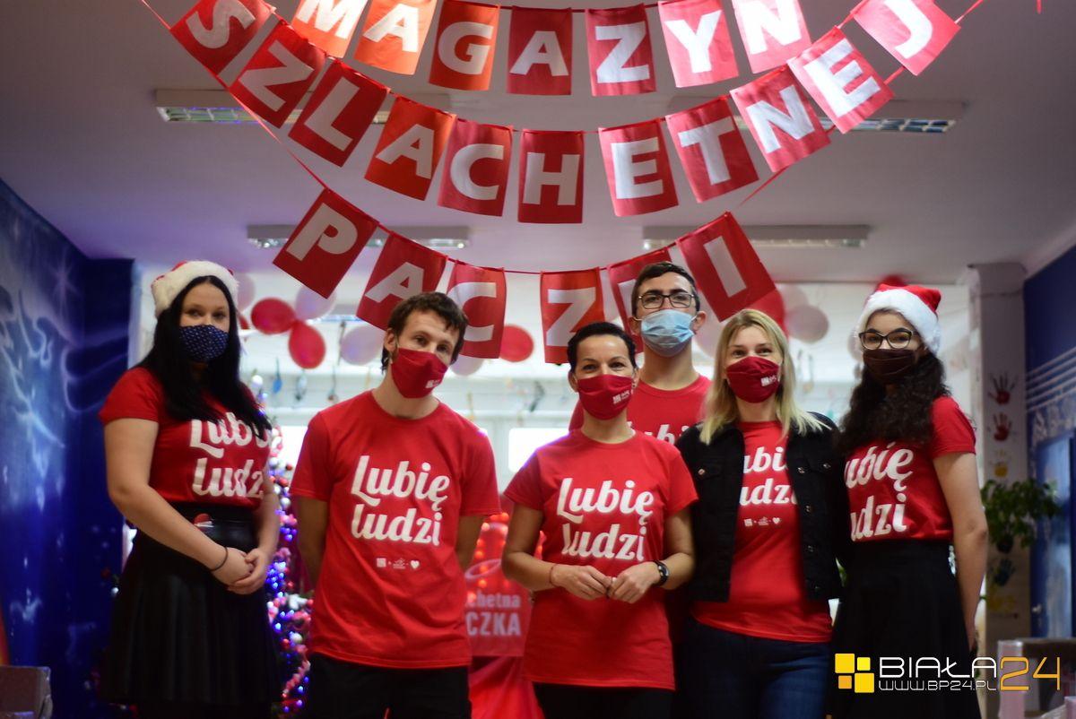 Szalchetne paczki rozdane. W akcji wzięło udział kilkadziesiąt osób 