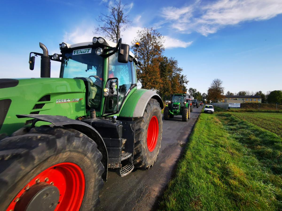 Rolnicy niezadowoleni. Jadą traktorami do Międzyrzeca