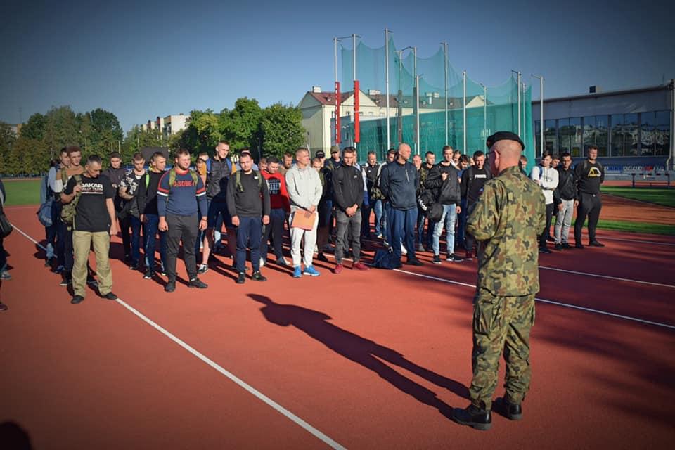 Na kwalifikacje wojskowe zgłosiło się już sto osób