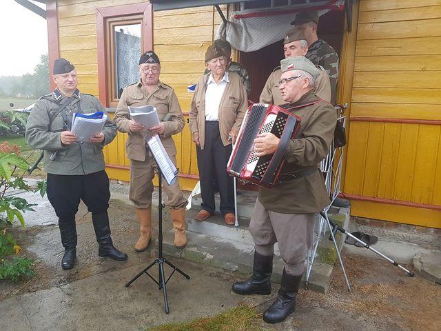 "Partyzanci" odwiedzili "Wrzosa"
