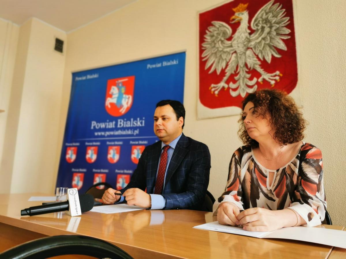 Ruszył nowy program stypendialny powiatu bialskiego