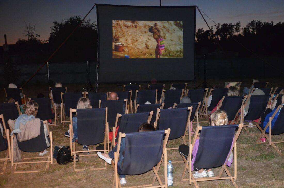 Udane plenerowe kino