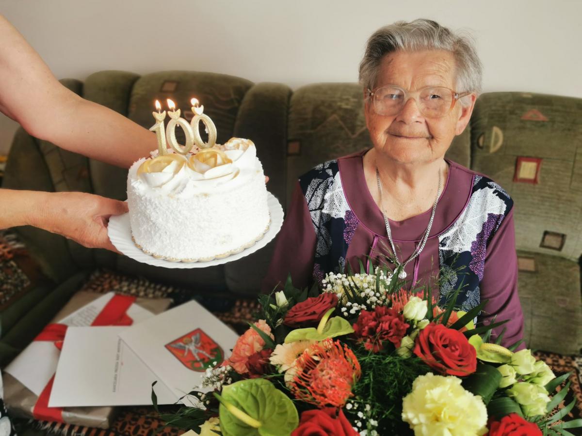 Skończyła już 100 lat