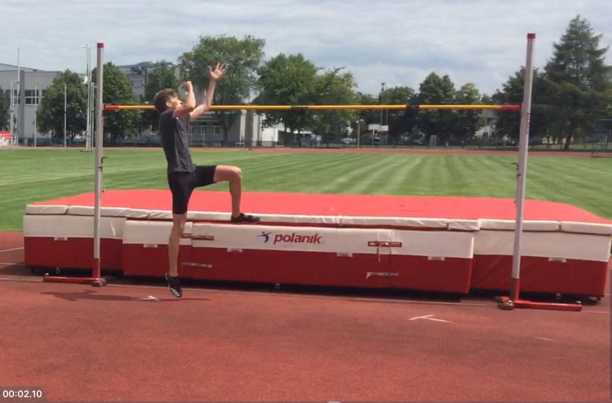 Ruszył sezon lekkoatletyczny. 198 cm Jaroszkiewicza