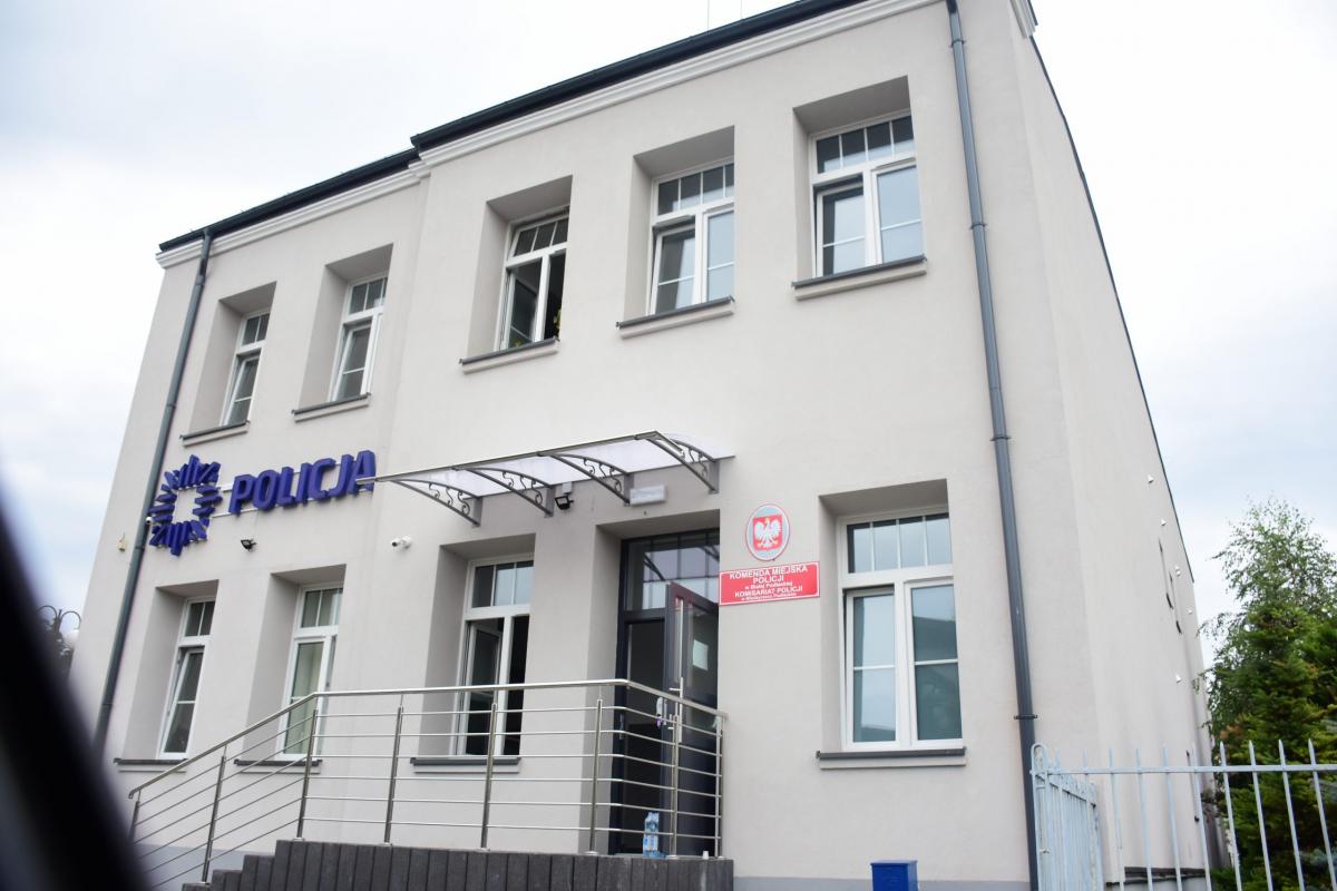 Komisariat wznawia obsługę. Odkażono budynek i wozy