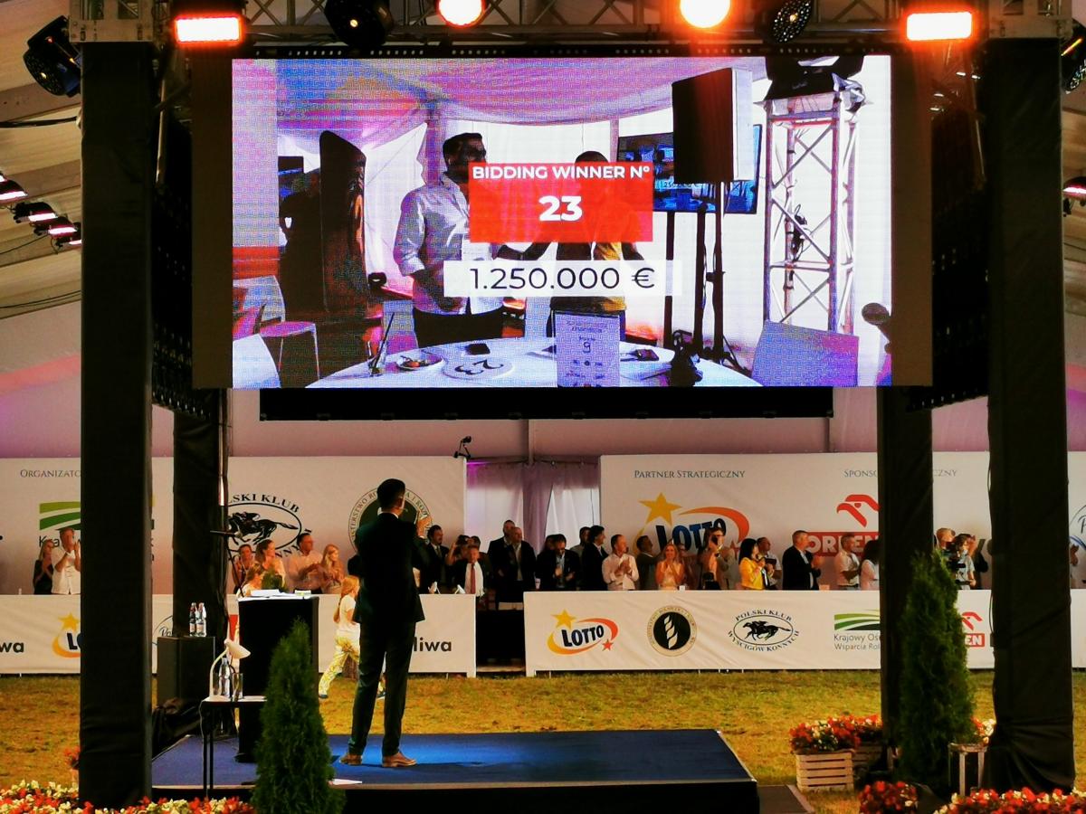 Perfinka sprzedana za ponad milion euro