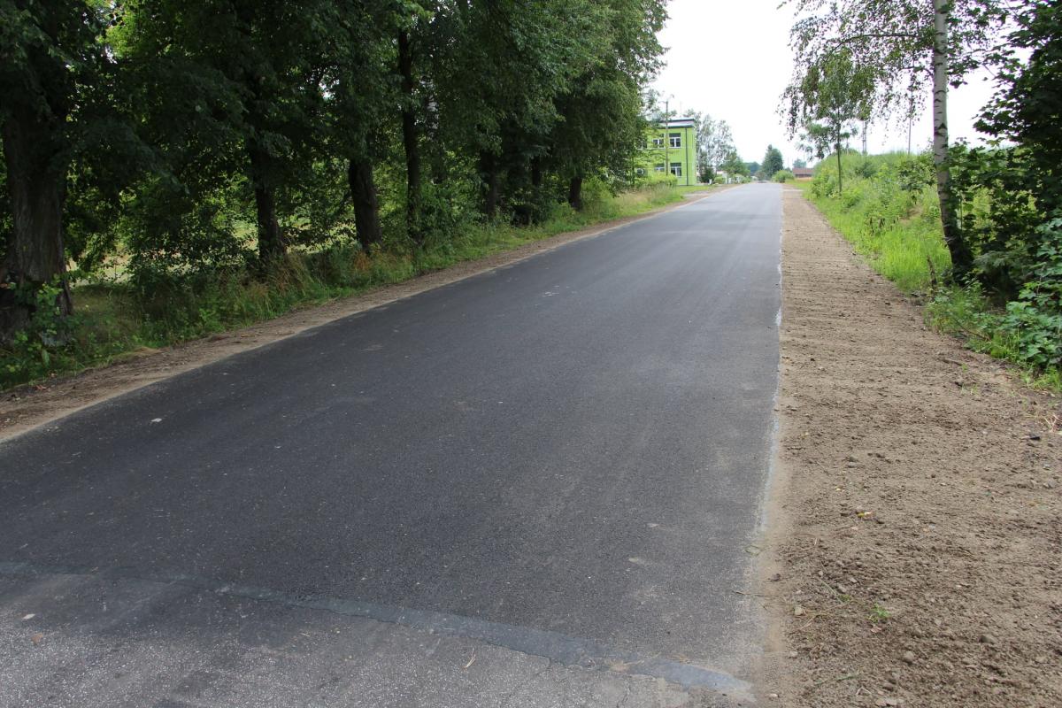 Gmina z powiatem wyremontowali prawie 600 m drogi