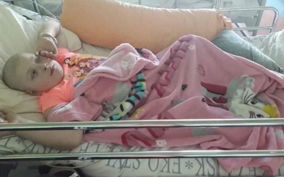 Pomóż Nikoli. Chce wygrać walkę z nowotworem