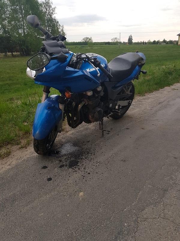 Był nietrzeźwy. Jechał motocyklem z nieletnią pasażerką