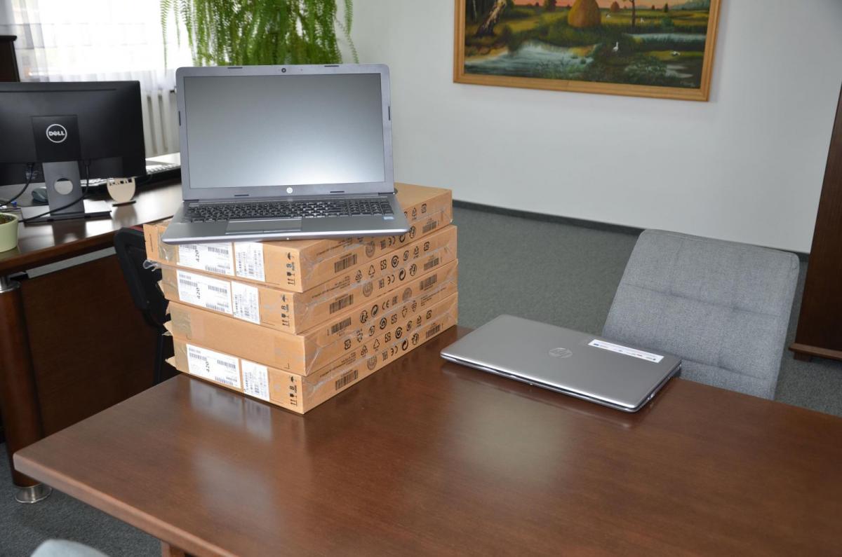 Uczniowie z  Janowa otrzymają laptopy