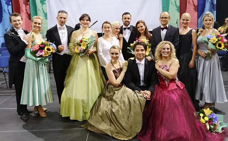 Z okazji jego urodzin operetka on-line