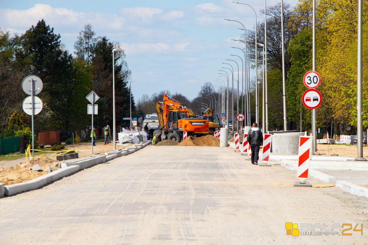 Trwa przebudowa ulicy Warszawskiej. Zobacz zdjęcia z jej przebiegu