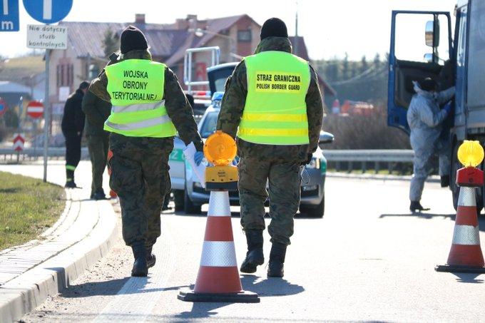 Terytorialsi w gotowości. Pomagają też seniorom