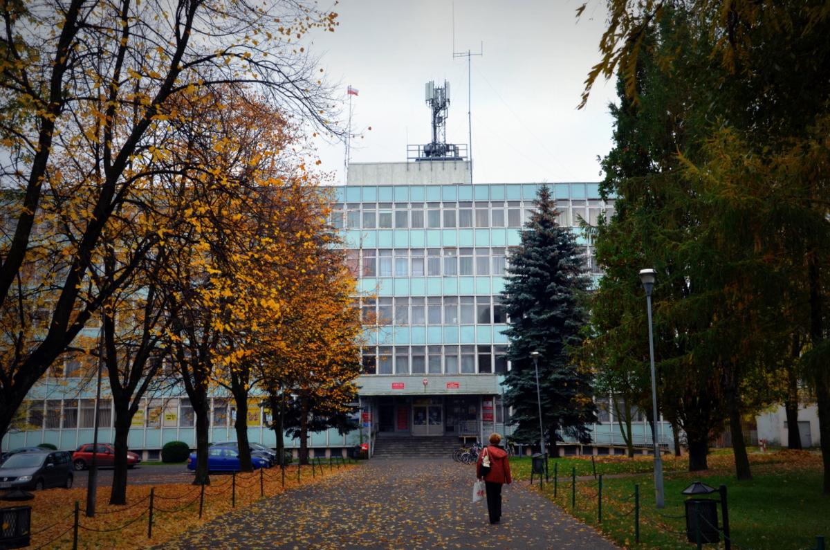 Starostwo zamknięte. Jedyny kontakt telefoniczny i mailowy