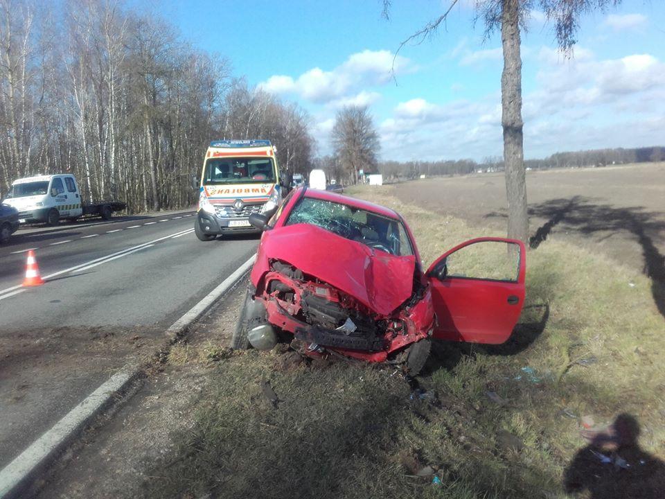Wahadło na trasie. Jedna osoba ranna