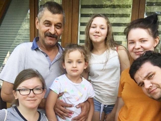 Rak zabrał im matkę. Teraz chce zabrać też ojca