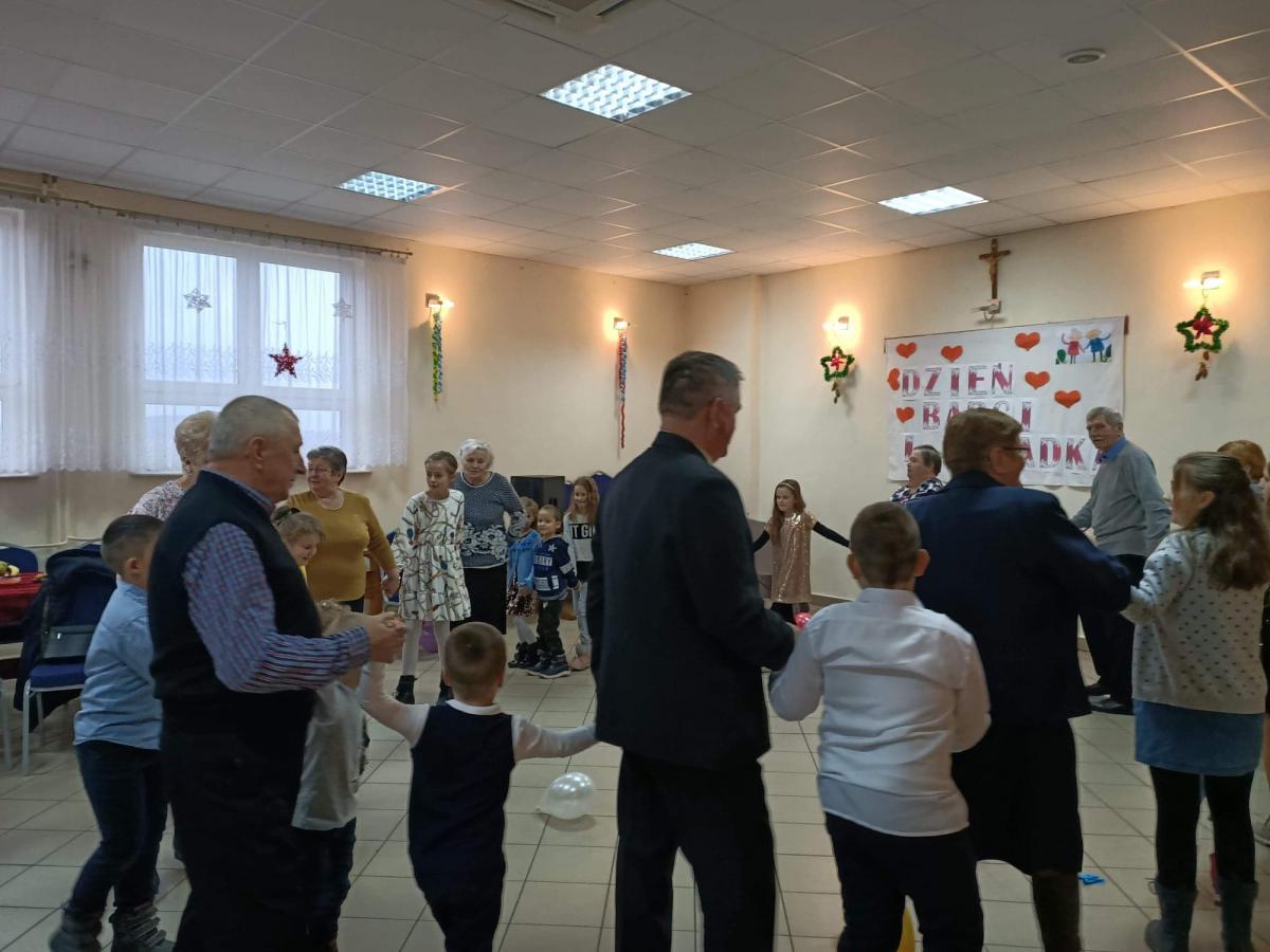 Pamiętali o babciach i dziadkach