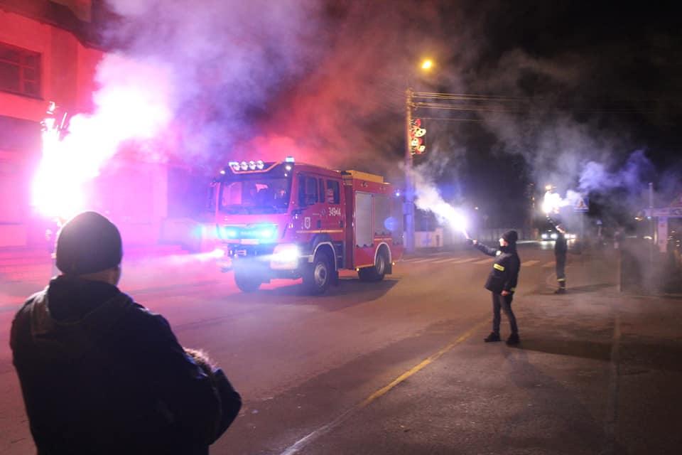 Długo czekali na upragniony wóz