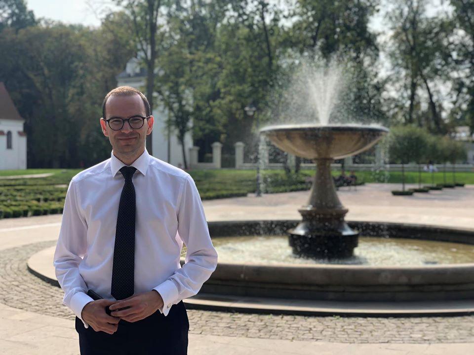 Duszek broni Haidara. "By mógł nadal ratować życie noworodków"