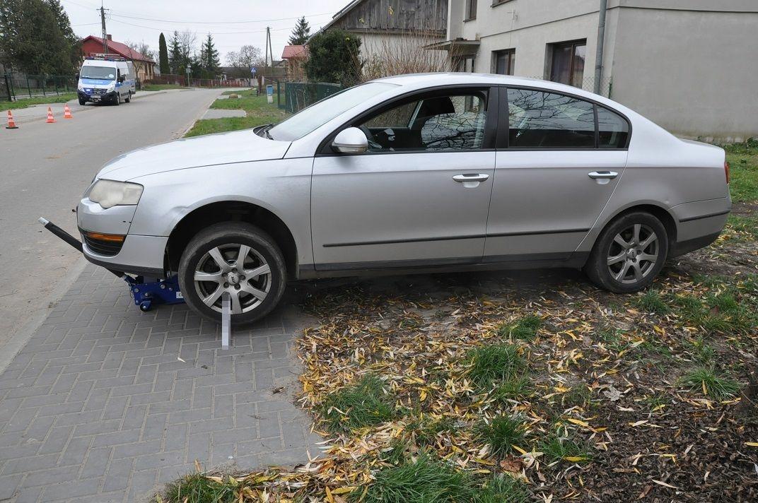 Najechał na leżącego mężczyznę. Pieszy nie żyje