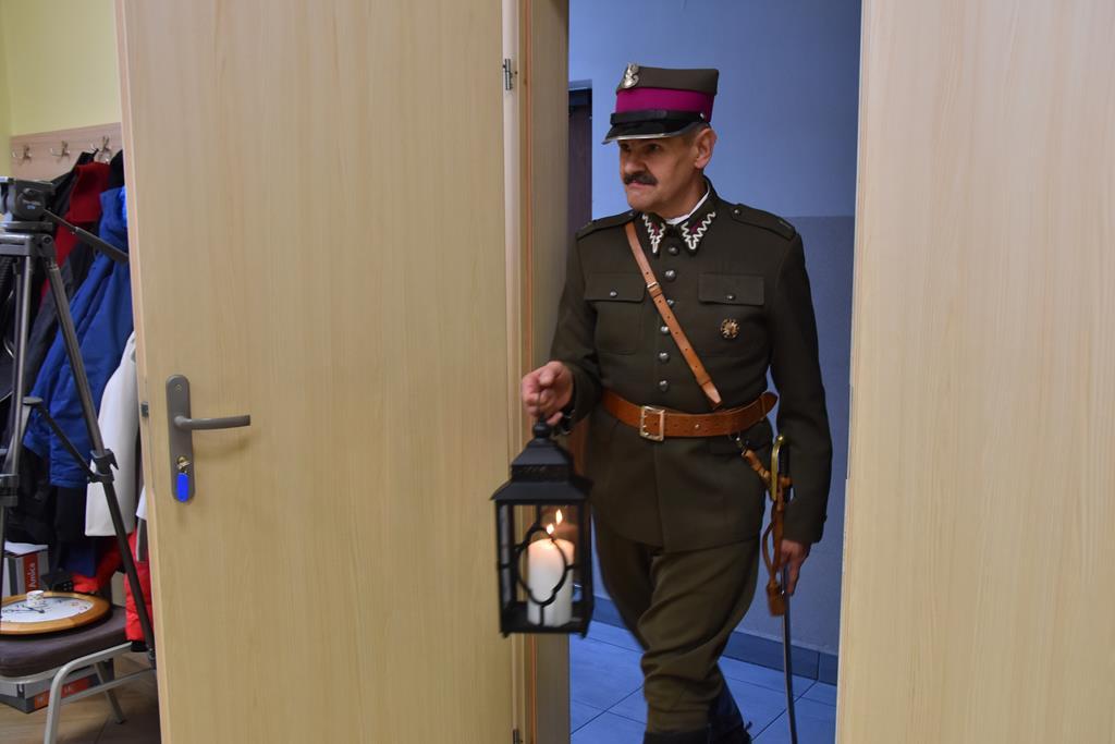 Ogień Niepodległości w rękach młodzieży