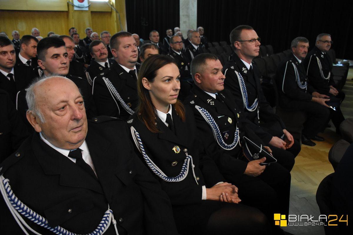 Rozdali po pięć tysięcy na ochotników