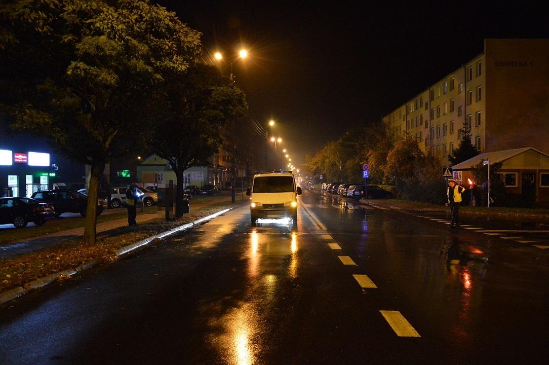 Wjechał Jumperem w pieszą na pasach